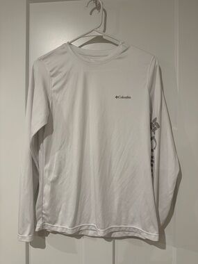 Columbia women’s Long-Sleeve UPF shirt